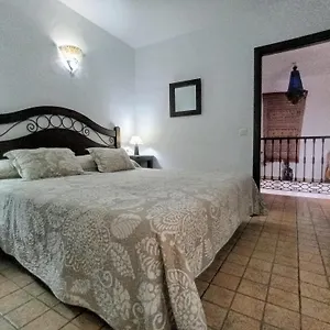 casa-lareymora.1costadelsol.com/